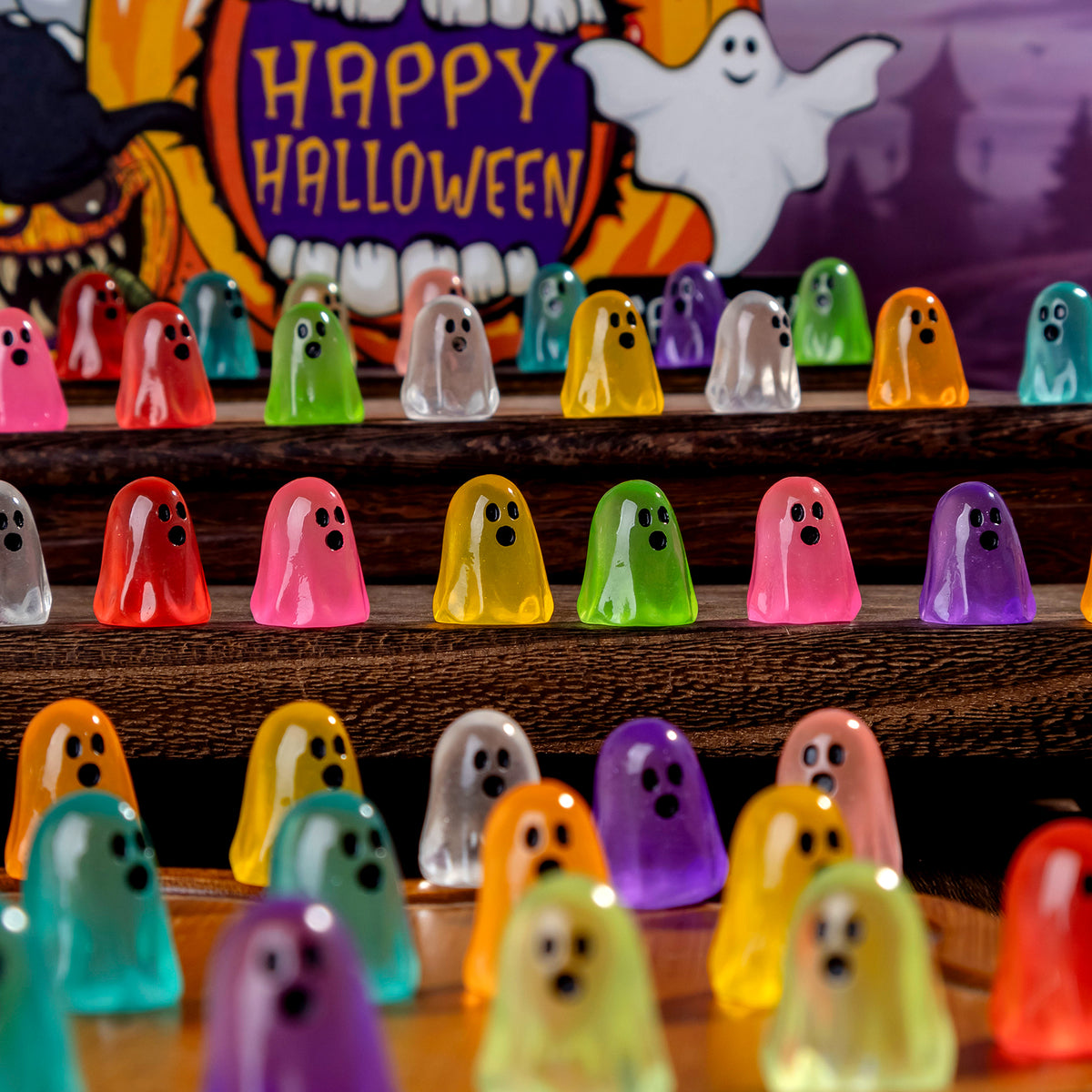 200pcs Halloween Luminous Mini Ghosts Figures 10 Colours Glow in The Dark Small Little Resin Ghost Figurines to Hide Glow in The Dark Tiny Statue for Halloween Party Favors Dollhouse Decorations Toys